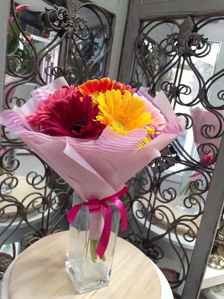 Букет цветов из: Герберы в Дубне Московская область