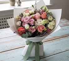 Букет цветов из:  Розы, Лизиантусы и Гвоздики в Дубне Московская область