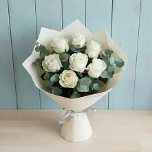 Букет Белые розы в Эвкалипте в Дубне Московская область